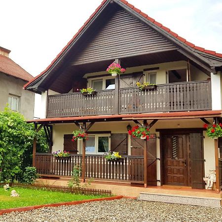 Hotel Casa Ursului Bujoreni Exteriér fotografie